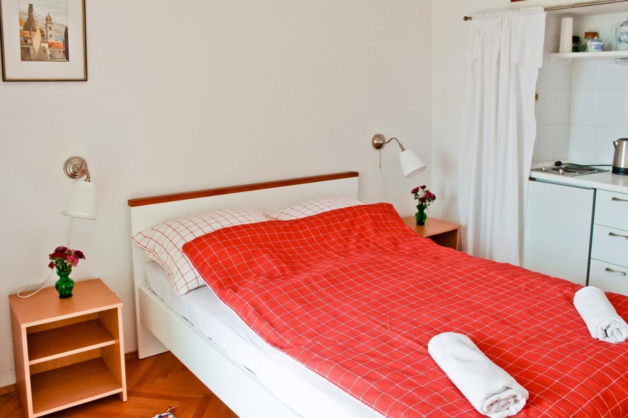 Apartments By The Sea Podgora, Makarska - 6787 Exterior foto