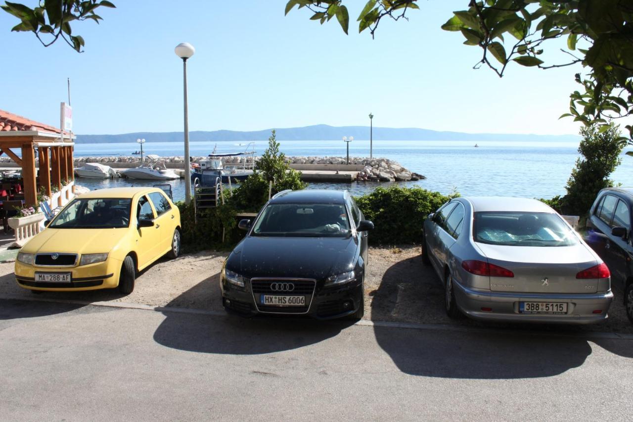 Apartments By The Sea Podgora, Makarska - 6787 Exterior foto